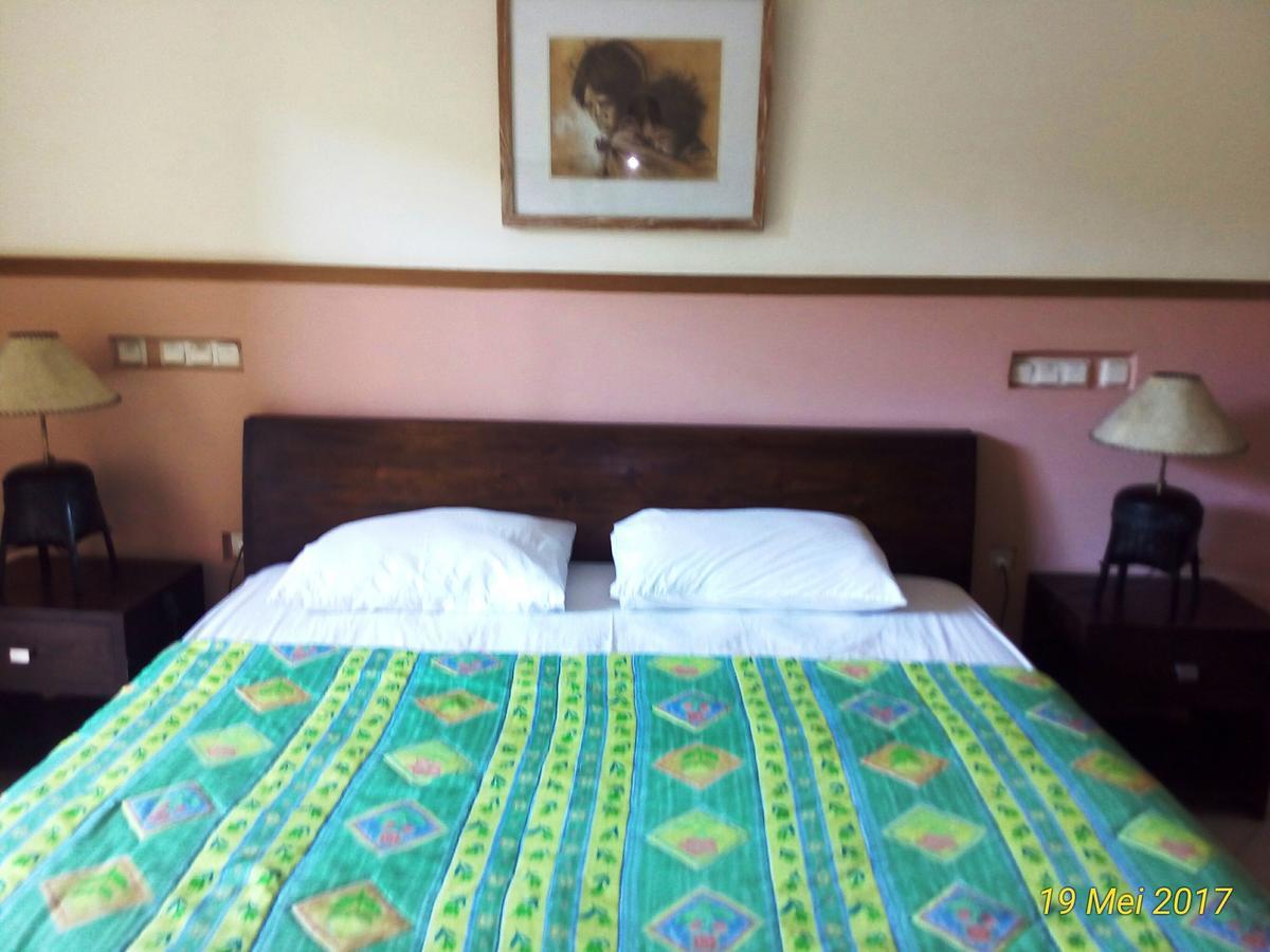 Pondok Alit Resort Seminyak Esterno foto