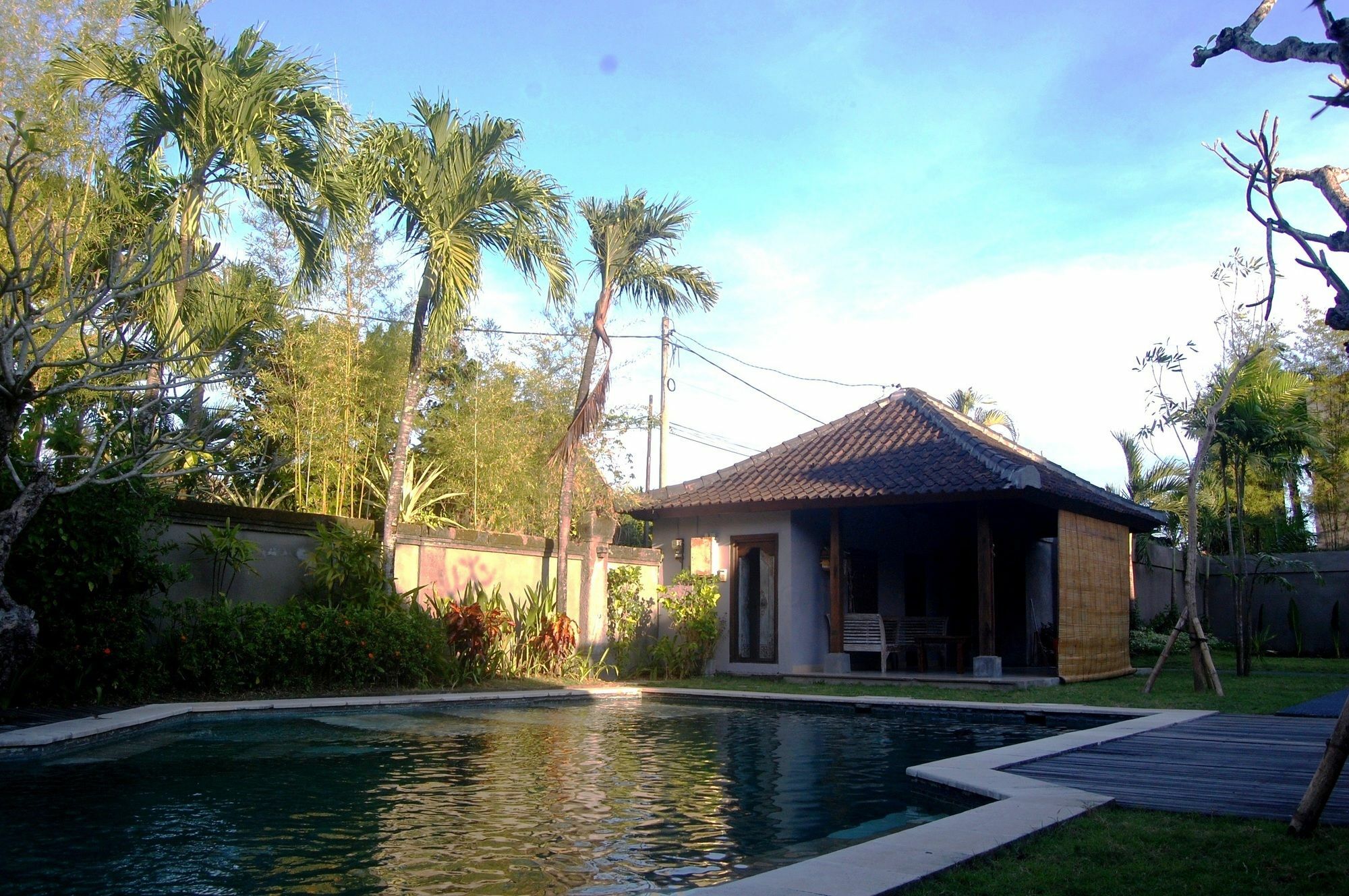 Pondok Alit Resort Seminyak Esterno foto