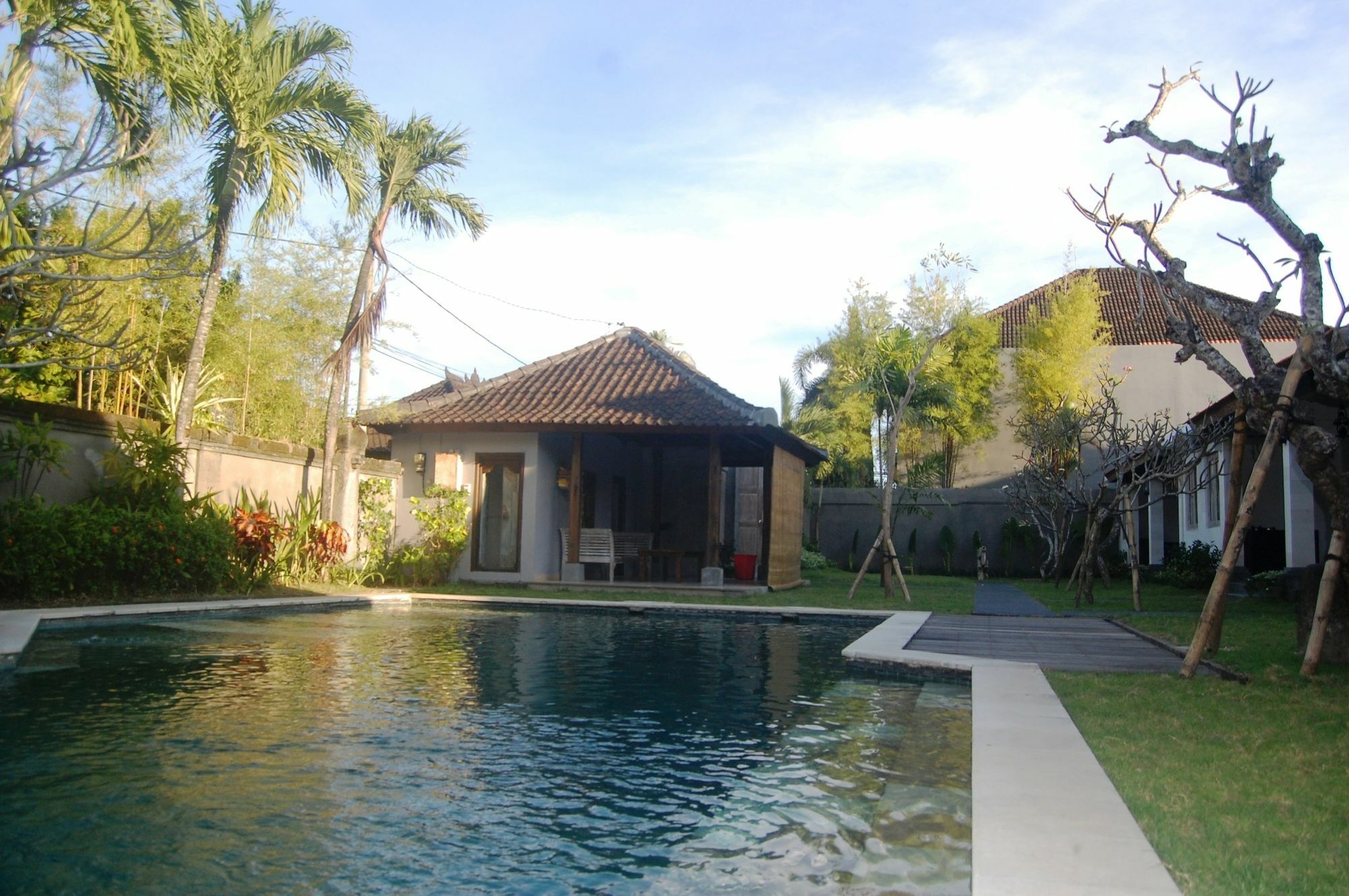 Pondok Alit Resort Seminyak Esterno foto
